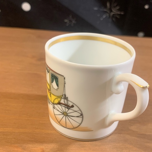 Small Cup carriage coach Scroll-Arched vintage Paris porcelain Made In Portugal - Picture 3 of 13